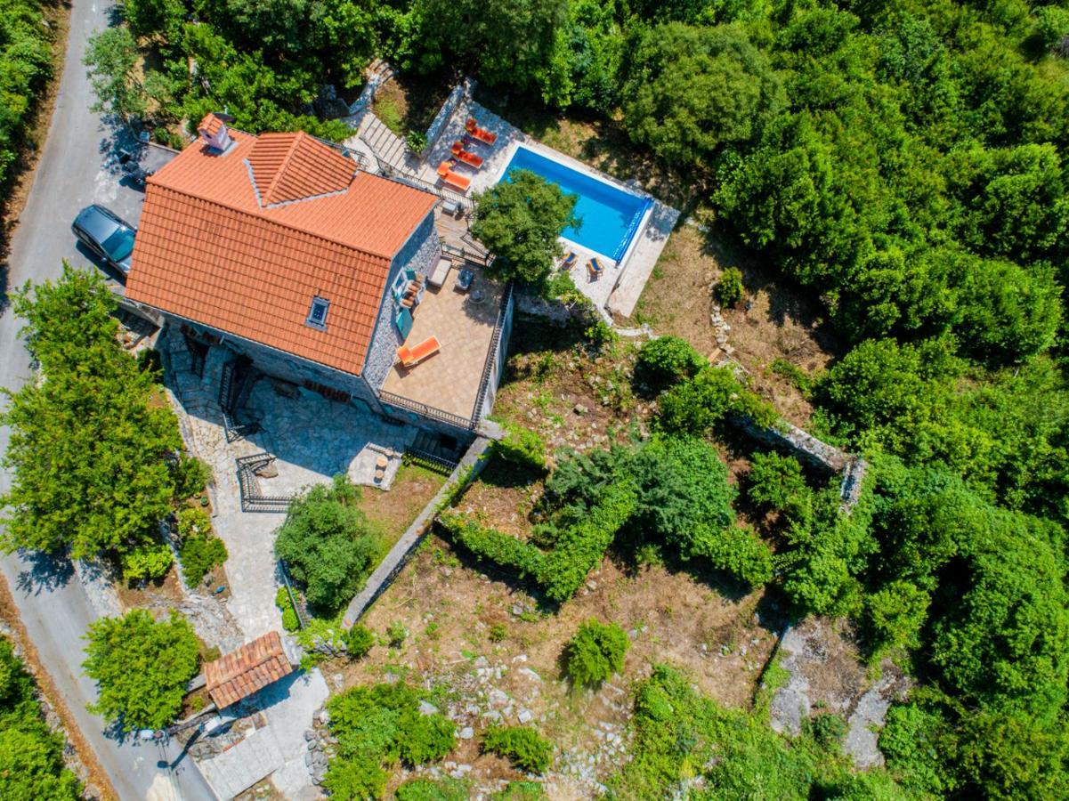 Villa Toscana With A Pool Tivat Exterior foto