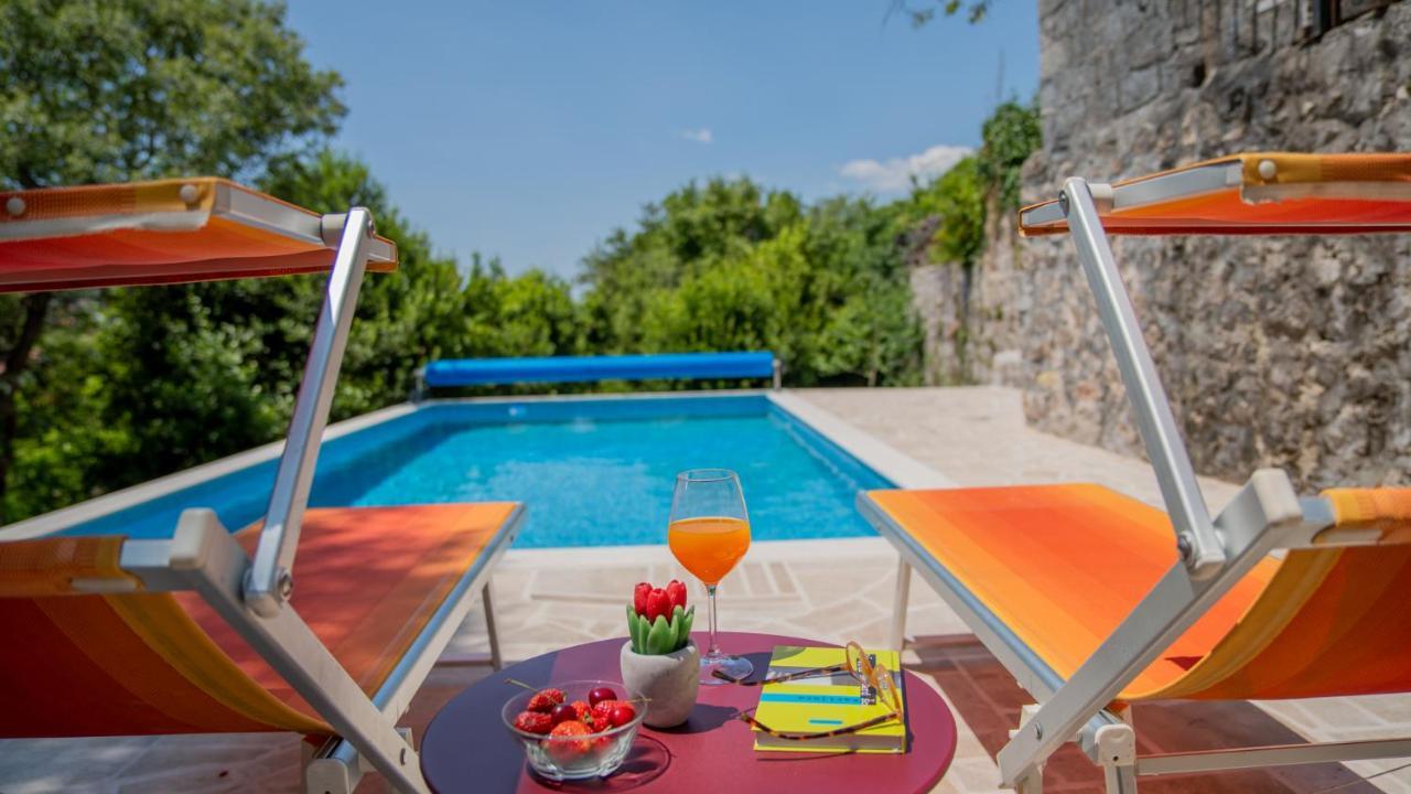 Villa Toscana With A Pool Tivat Exterior foto